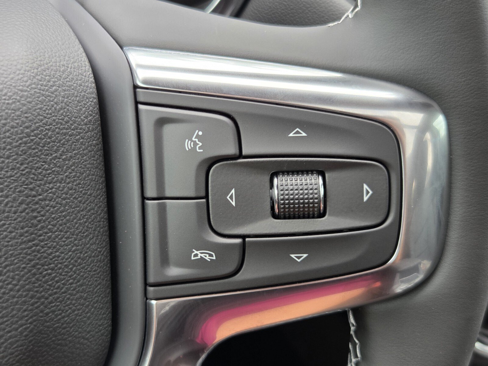 New 2026 Chevrolet Blazer LT w/ Sound & Technology Package FWD image 15