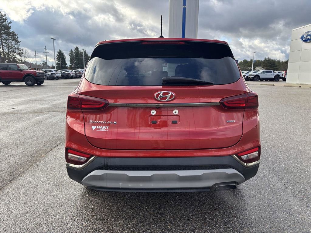 Used 2019 Hyundai Santa Fe SE image 4