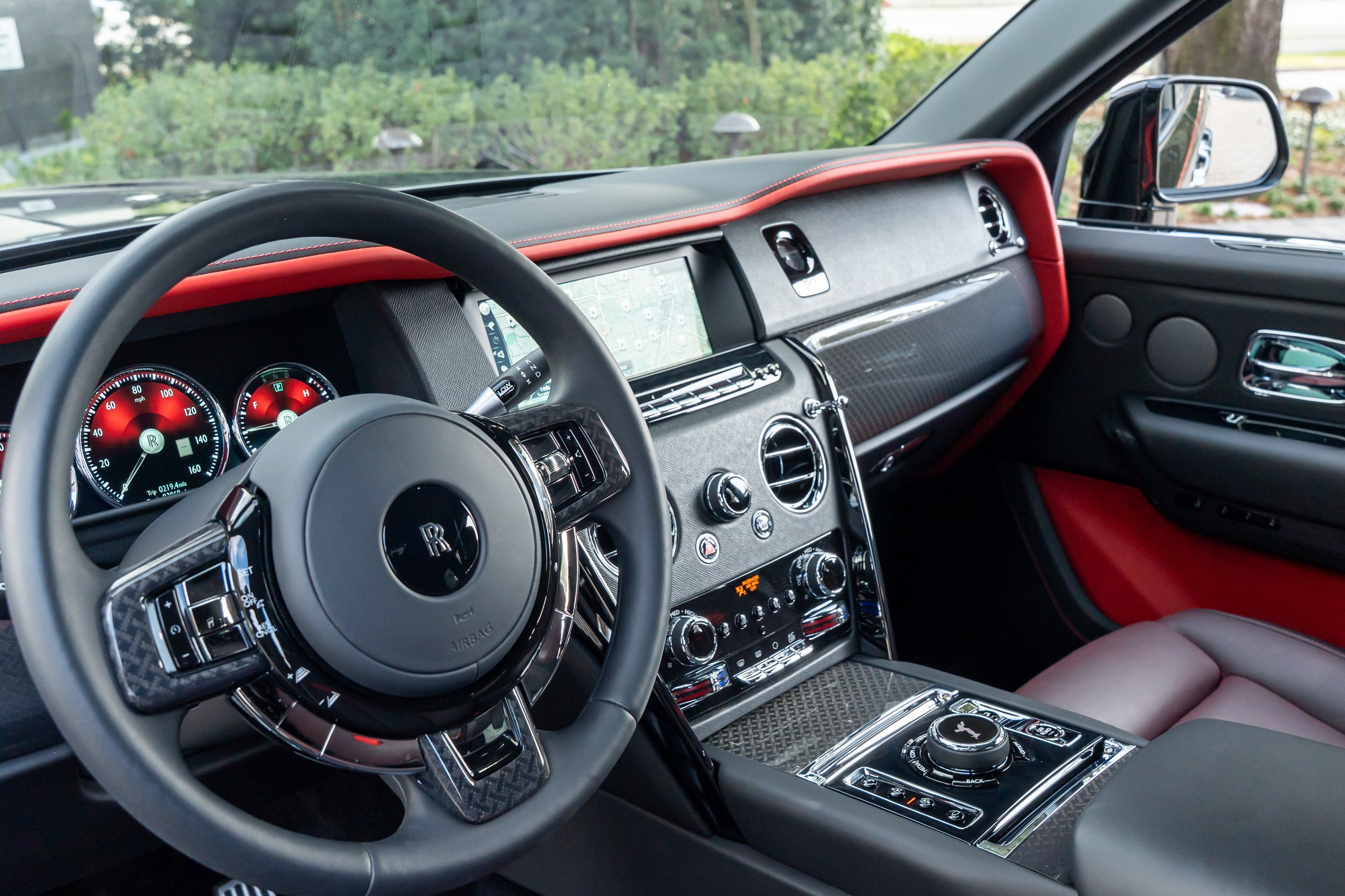 Certified 2024 Rolls-Royce Cullinan Black Badge image 30