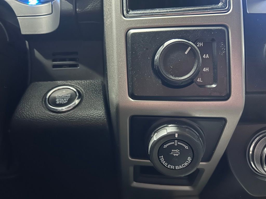 Used 2020 Ford F150 Lariat w/ Equipment Group 502A Luxury AWD/4WD image 17