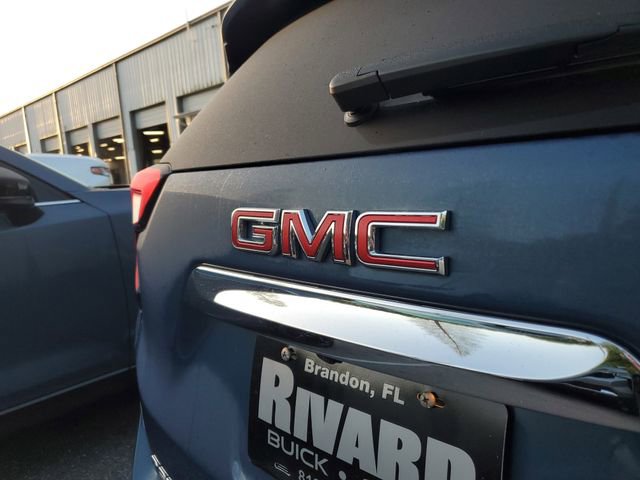 Used 2024 GMC Terrain SLE w/ Driver Convenience Package image 6