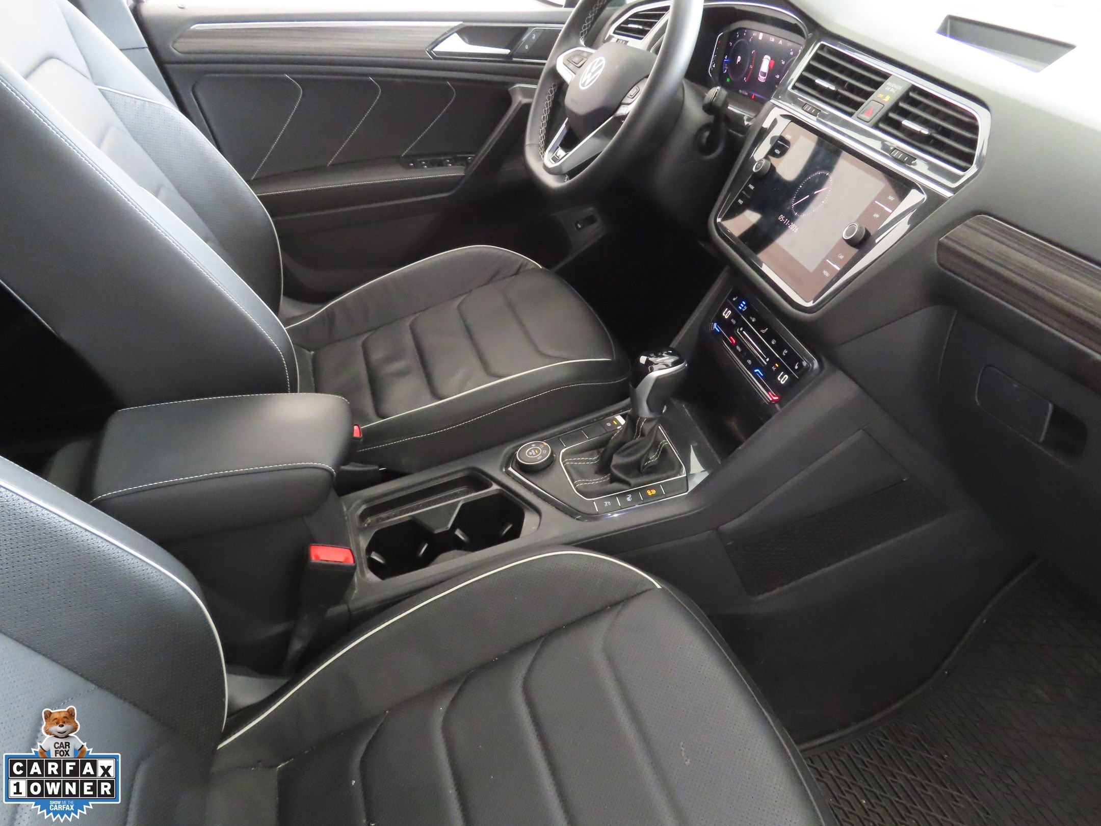Certified 2023 Volkswagen Tiguan SEL R-Line AWD/4WD image 26