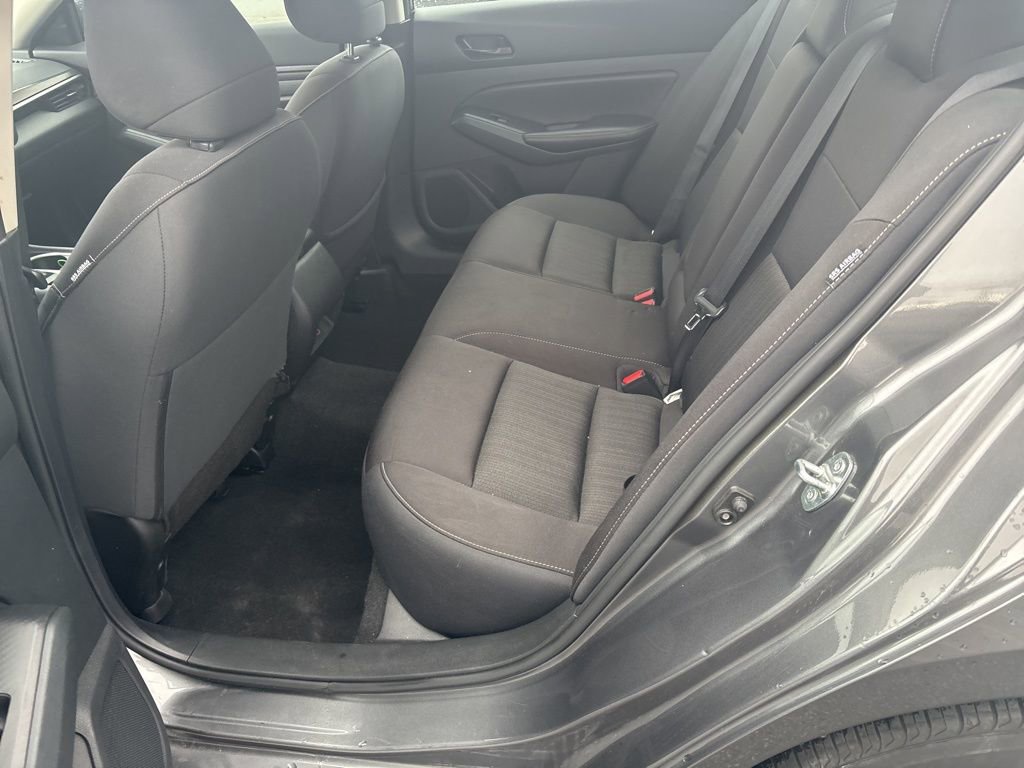 Used 2024 Nissan Altima 2.5 SV FWD image 23