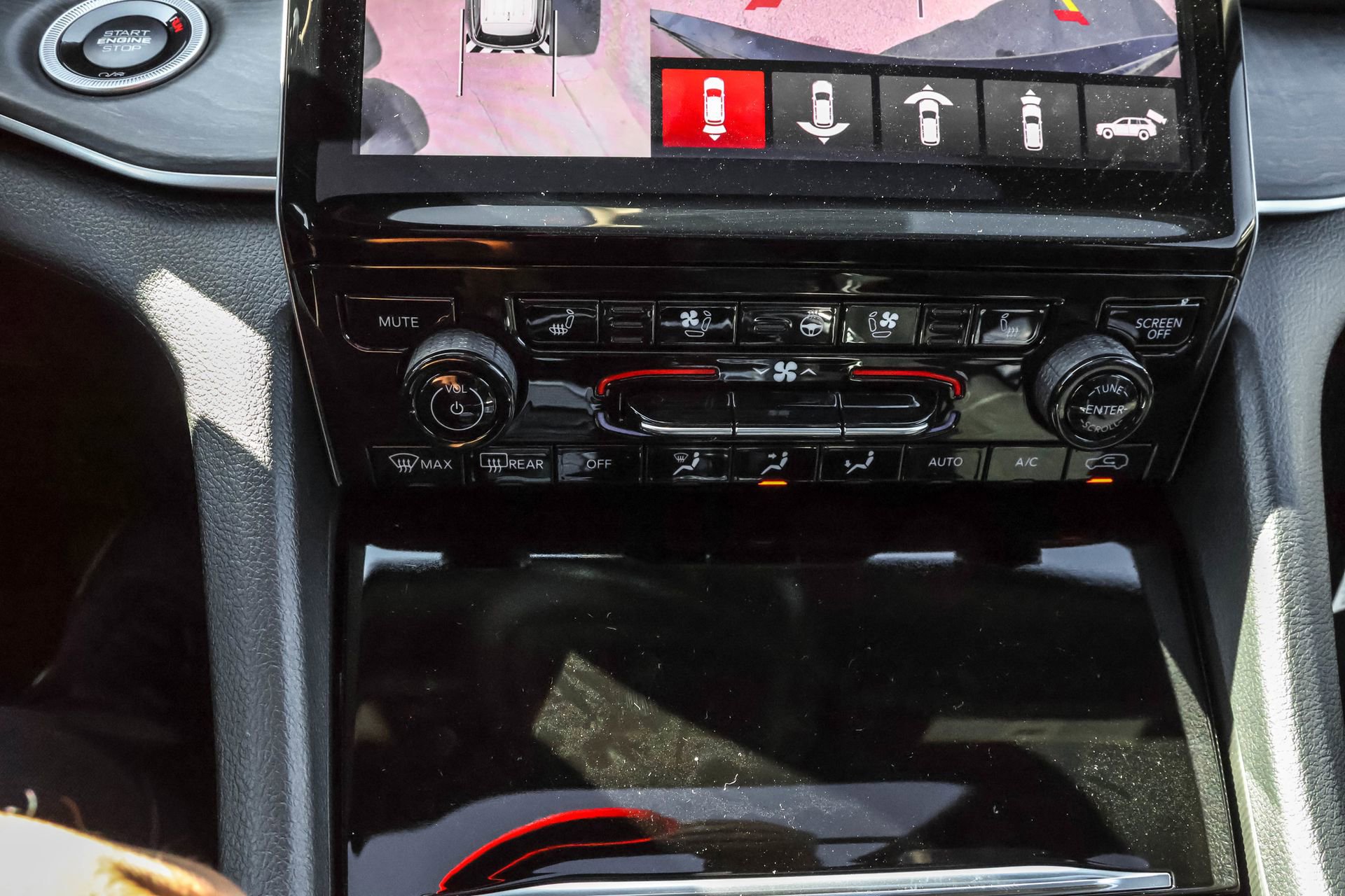 New 2025 Jeep Grand Cherokee Limited w/ Black Appearance Package image 20