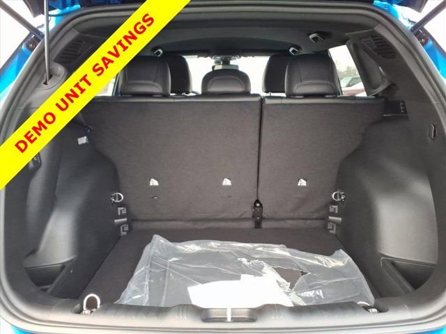 New 2026 Jeep Compass Limited image 18