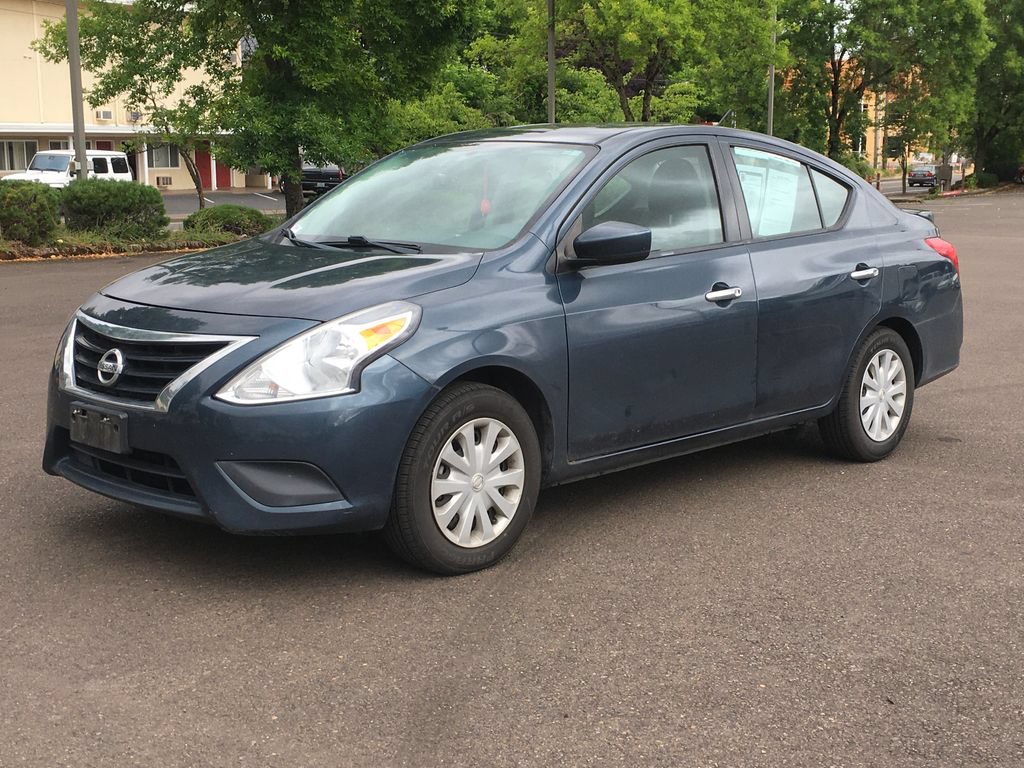Used 2017 Nissan Versa SV FWD image 1