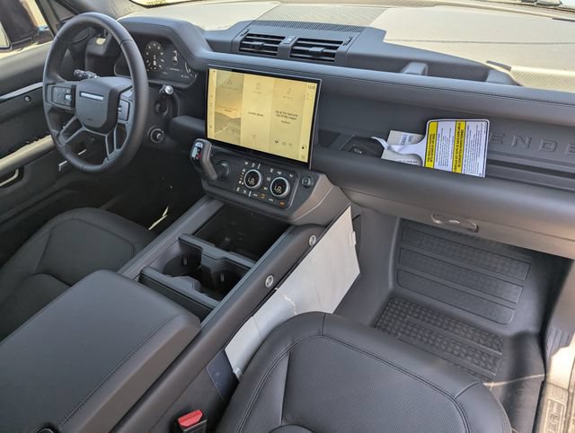 New 2026 Land Rover Defender 110 X-Dynamic SE AWD/4WD image 12