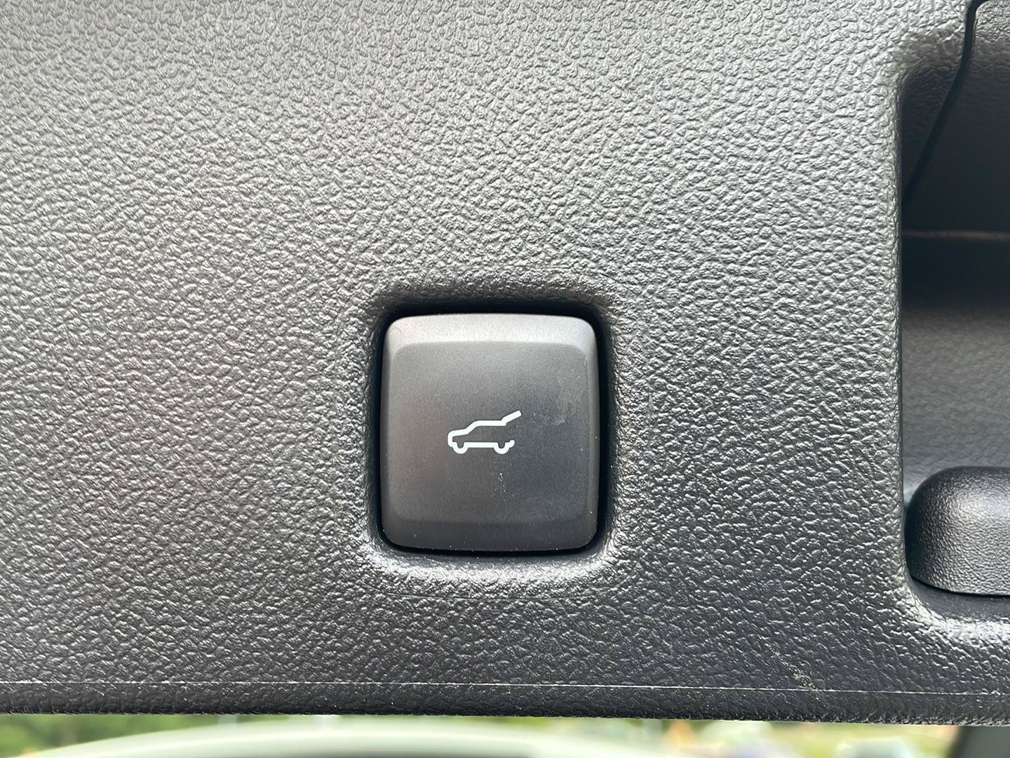 Used 2023 Ford Escape Active w/ Tech Pack #2 AWD/4WD image 35