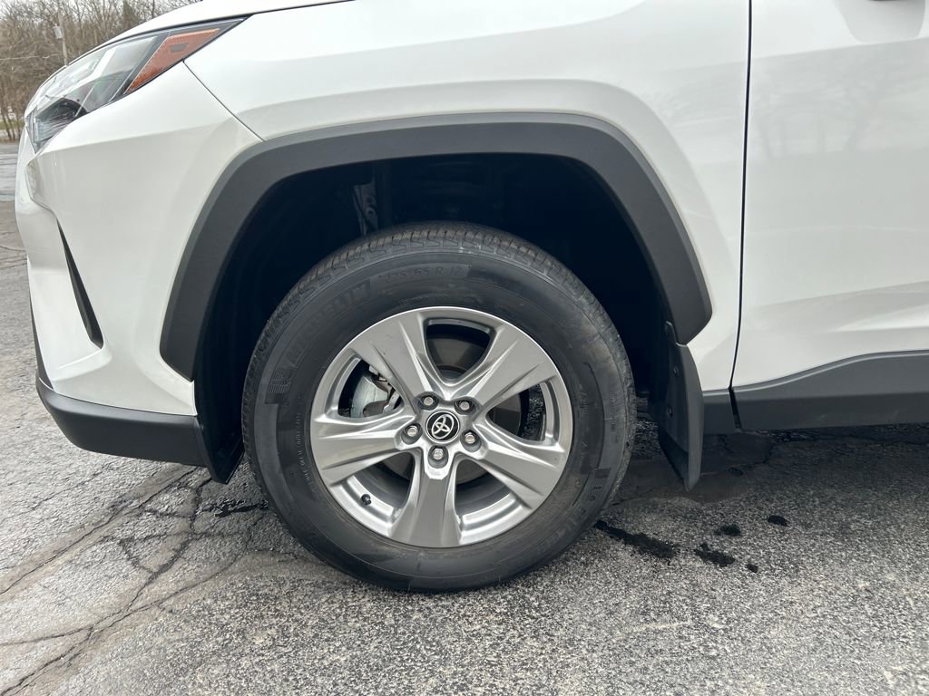 Certified 2025 Toyota RAV4 XLE image 30