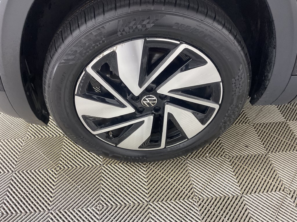 Used 2025 Volkswagen Atlas SE AWD/4WD image 6