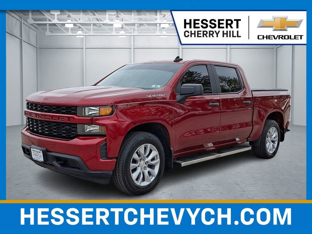Certified 2022 Chevrolet Silverado 1500 Custom AWD/4WD image 1