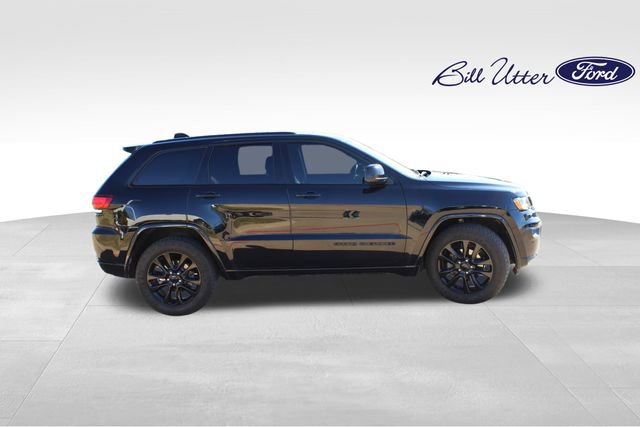 Used 2018 Jeep Grand Cherokee Altitude image 4