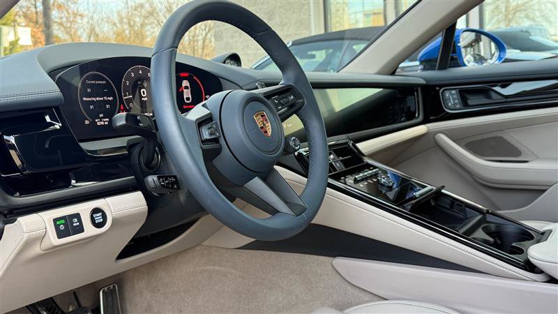 Used 2025 Porsche Panamera 4 image 17