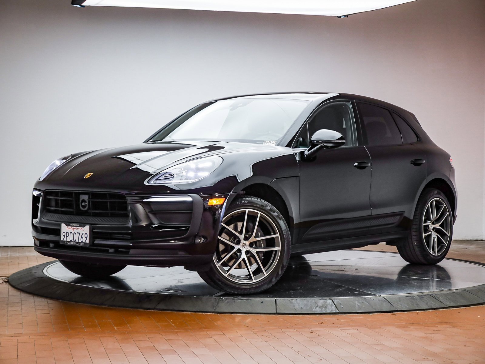 Certified 2025 Porsche Macan