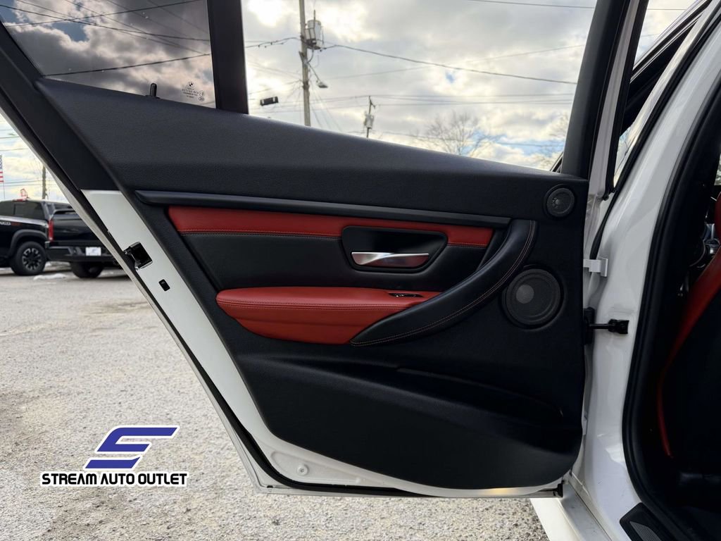 Used 2016 BMW M3 w/ Executive Package image 27