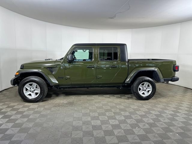 Used 2022 Jeep Gladiator Sport image 6