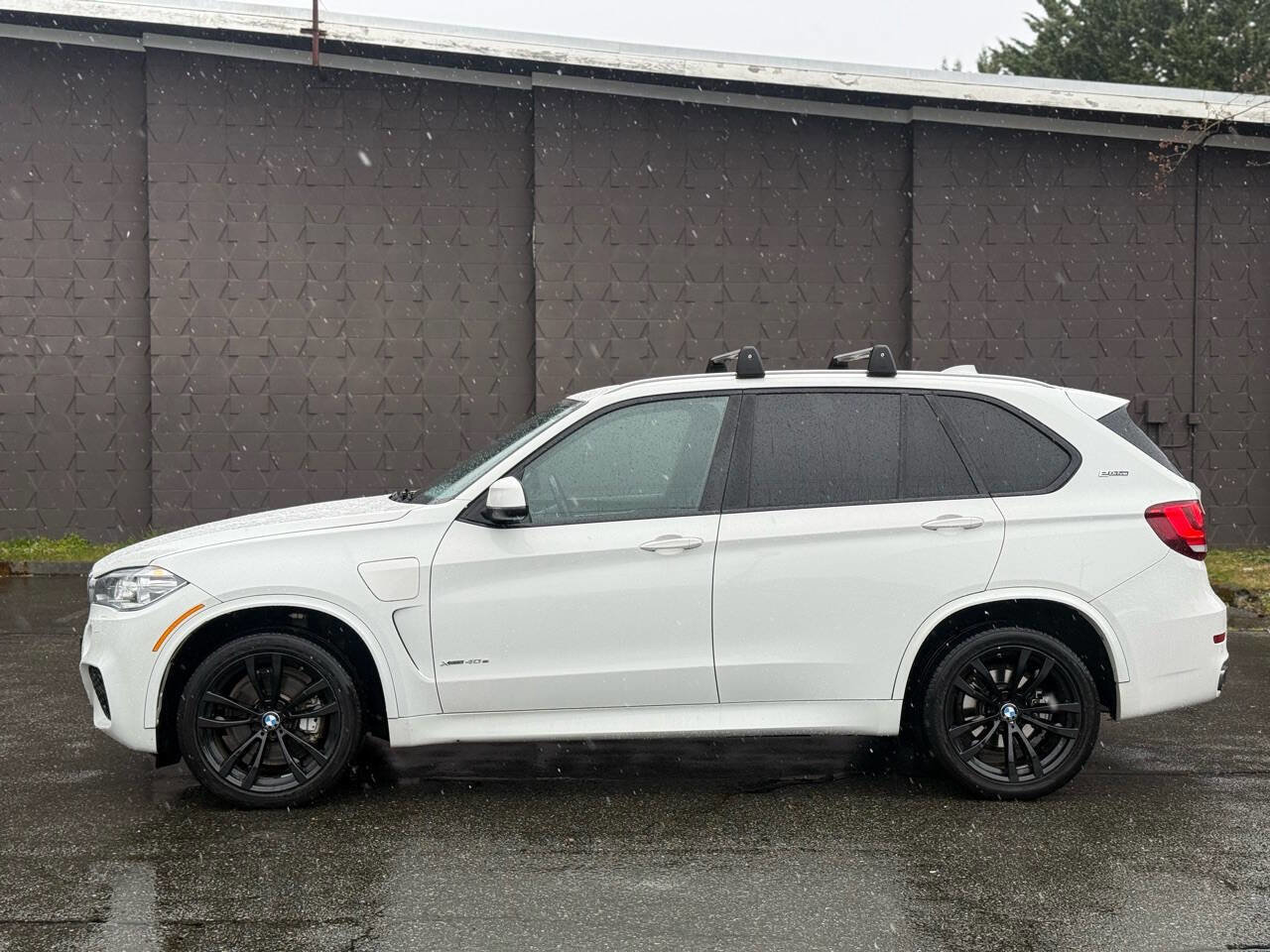 Used 2017 BMW X5 xDrive40e AWD/4WD image 4