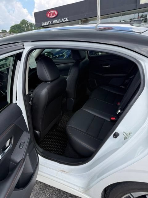 Used 2025 Nissan Sentra SR w/ SR Premium Package FWD image 8
