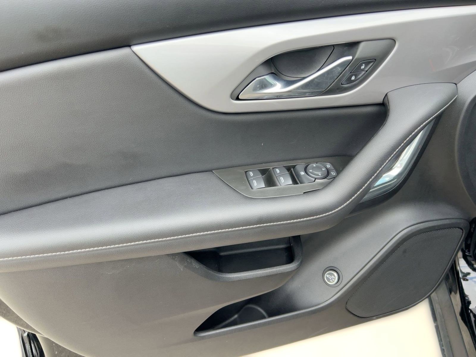 Certified 2023 Chevrolet Blazer LT w/ Convenience Package image 12