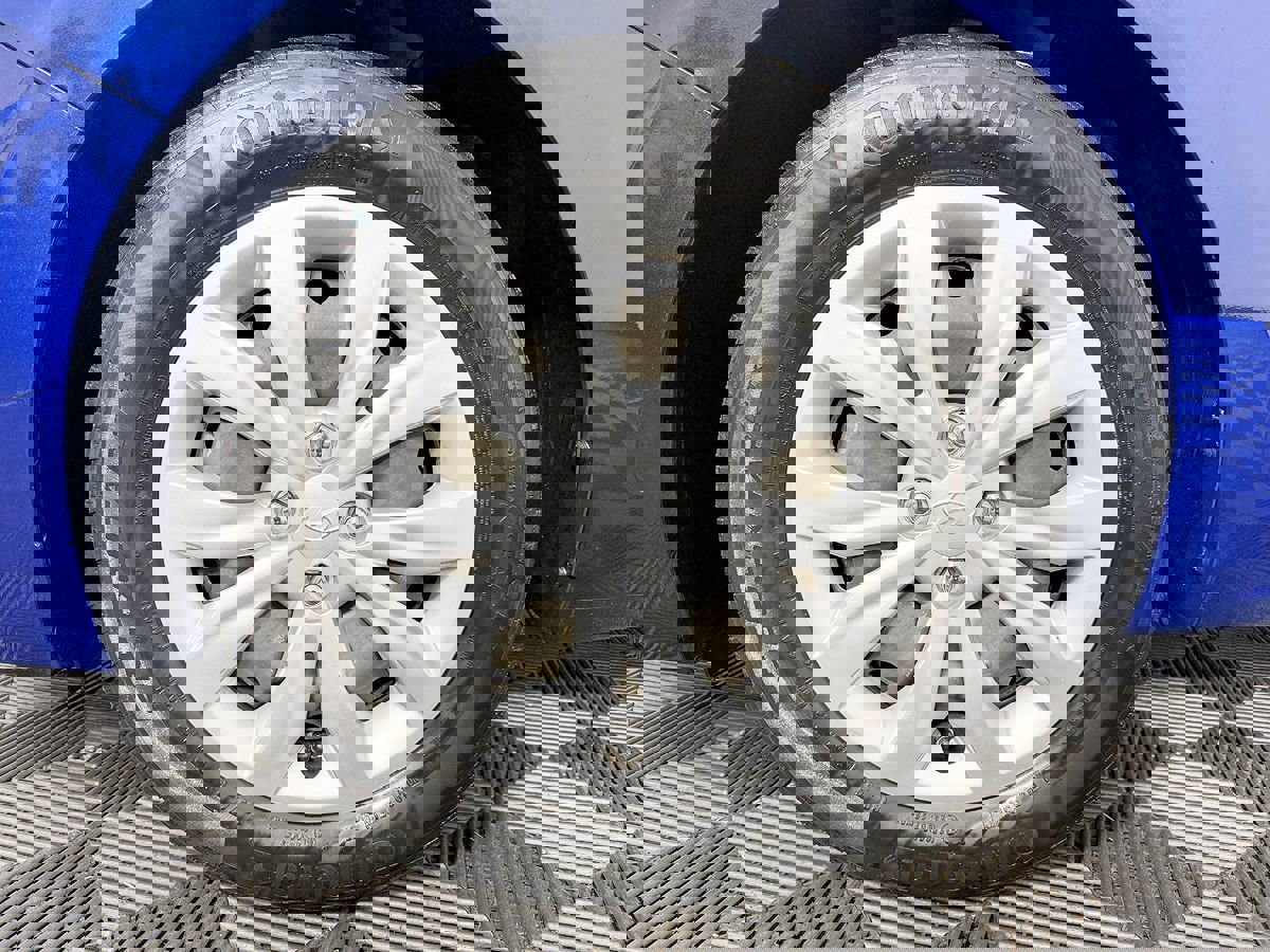 Used 2019 Hyundai Accent SE image 19