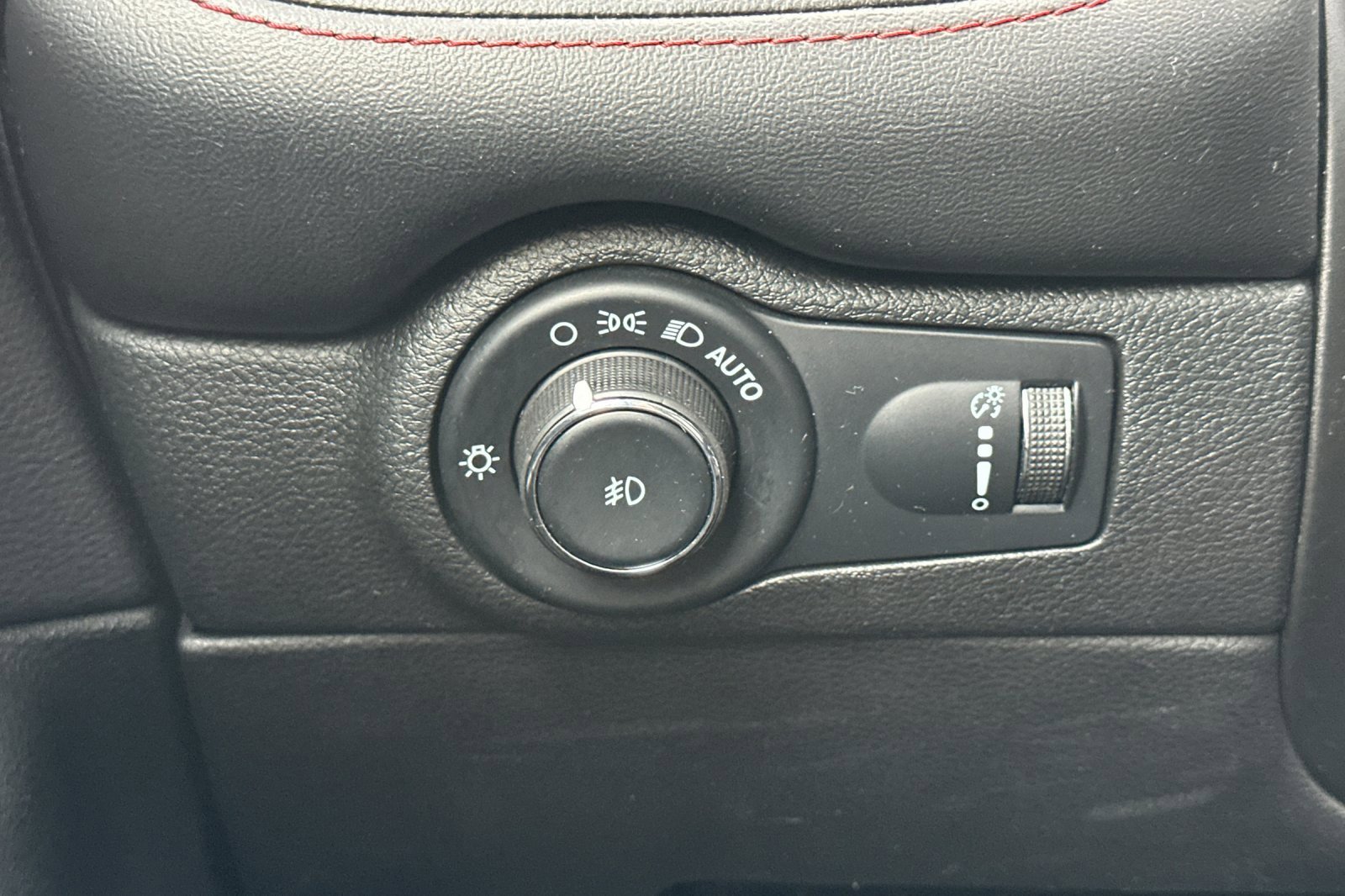 Used 2023 Dodge Durango GT image 42