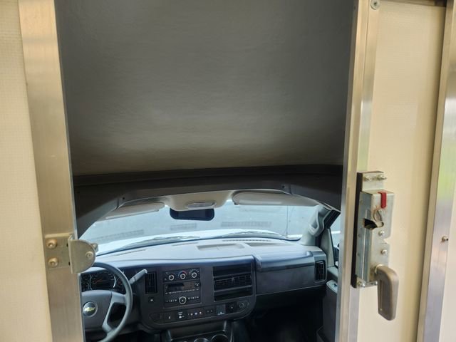 New 2024 Chevrolet Express 3500 w/ Power Convenience Package image 30
