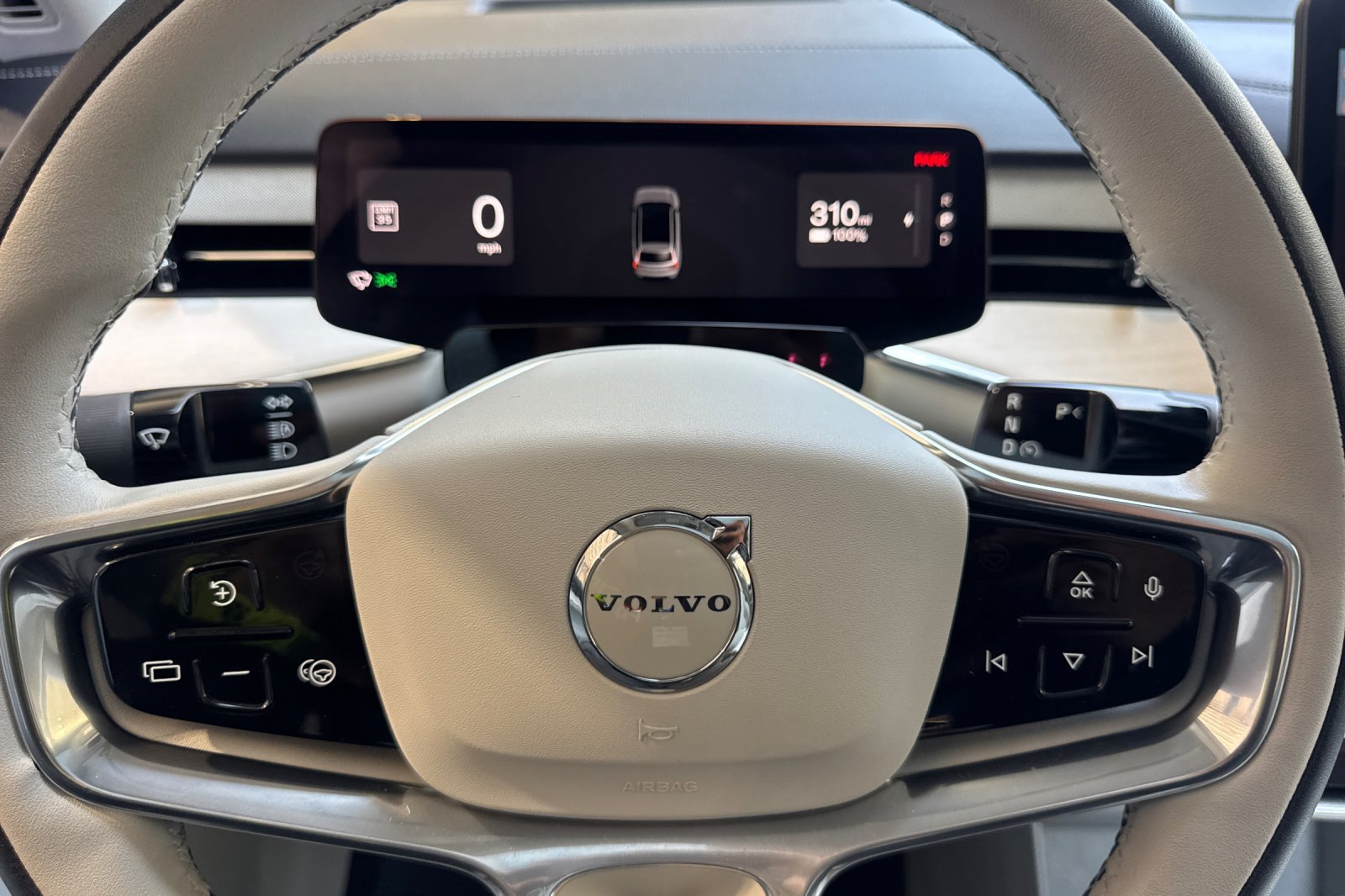 Certified 2025 Volvo EX90 Ultra AWD/4WD image 28