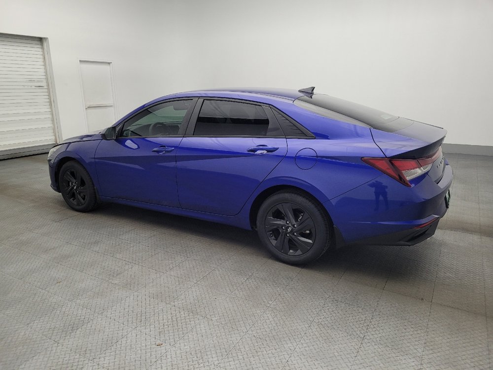 Used 2023 Hyundai Elantra SEL image 3