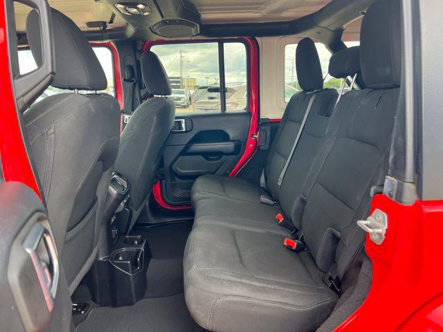 Used 2021 Jeep Wrangler Unlimited Sahara AWD/4WD image 14