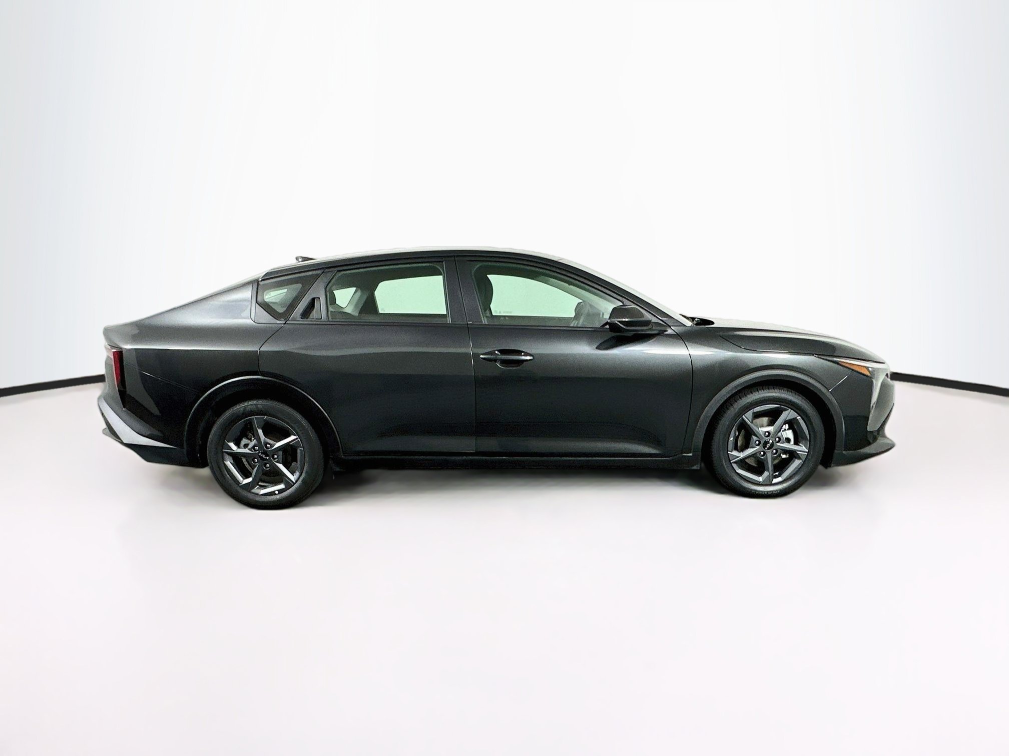 Used 2025 Kia K4 FWD image 10