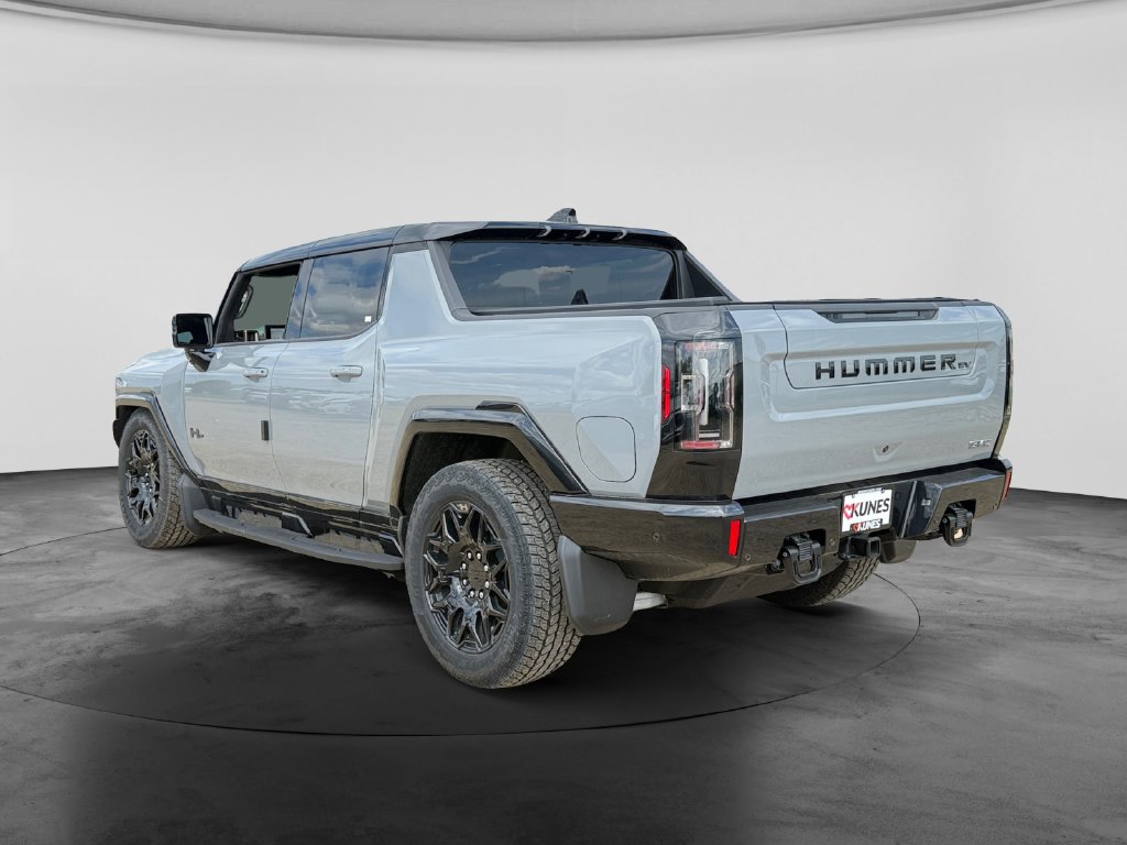 New 2025 GMC Hummer EV 2X w/ LPO, Dark Essentials Package AWD/4WD image 8