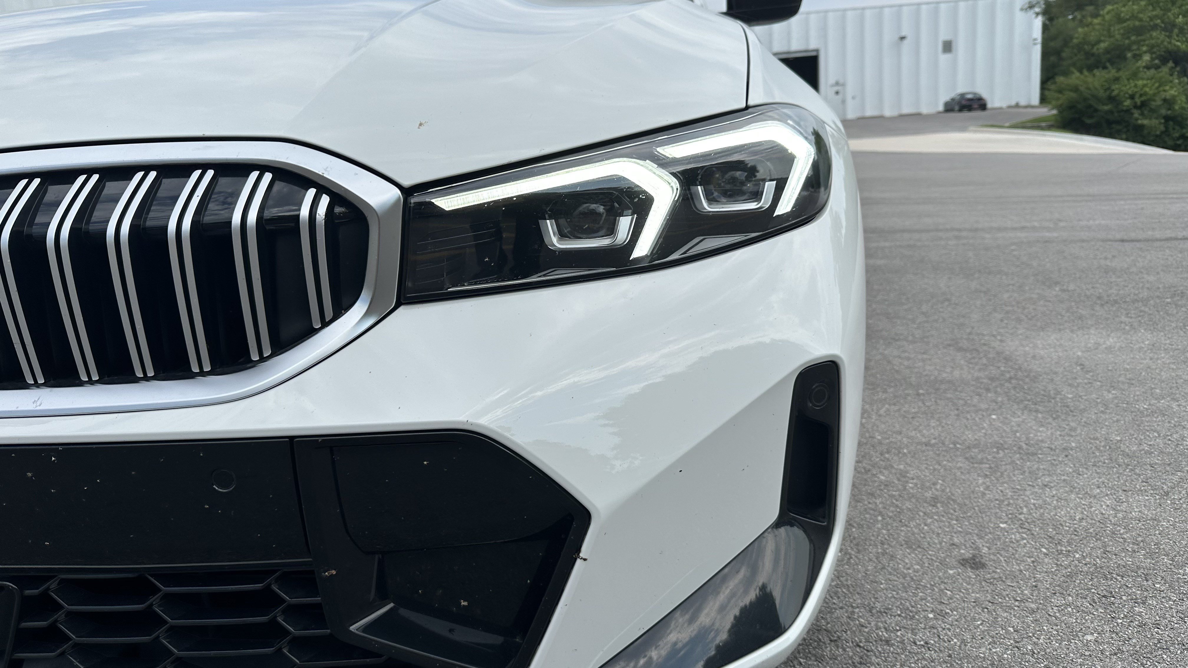 Used 2025 BMW 330i xDrive Sedan w/ M Sport Package AWD/4WD image 6