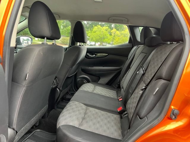 Used 2022 Nissan Rogue Sport SV FWD image 15