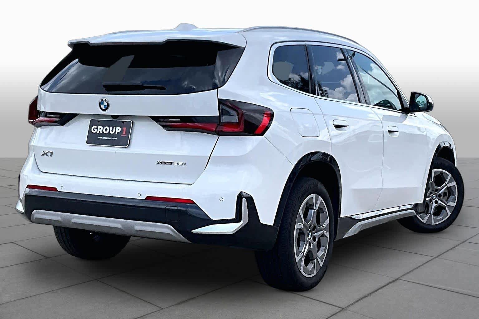 Used 2025 BMW X1 xDrive28i image 12