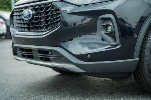 Used 2023 Ford Escape SE w/ PHEV Premium Package FWD image 15