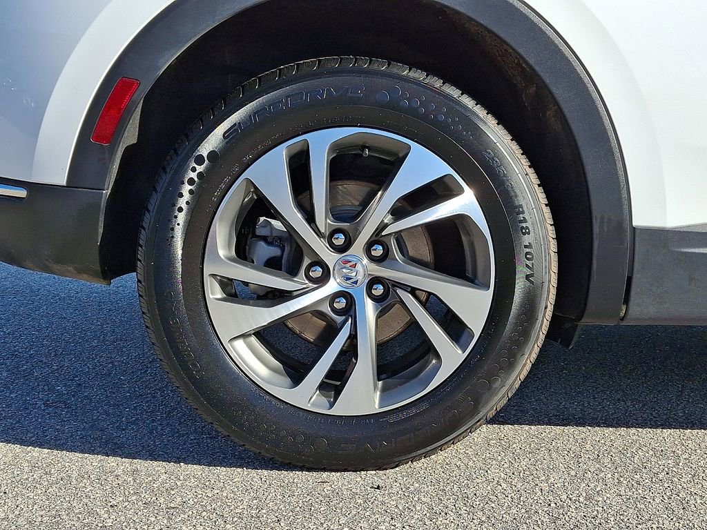 Used 2023 Buick Envision Essence image 8