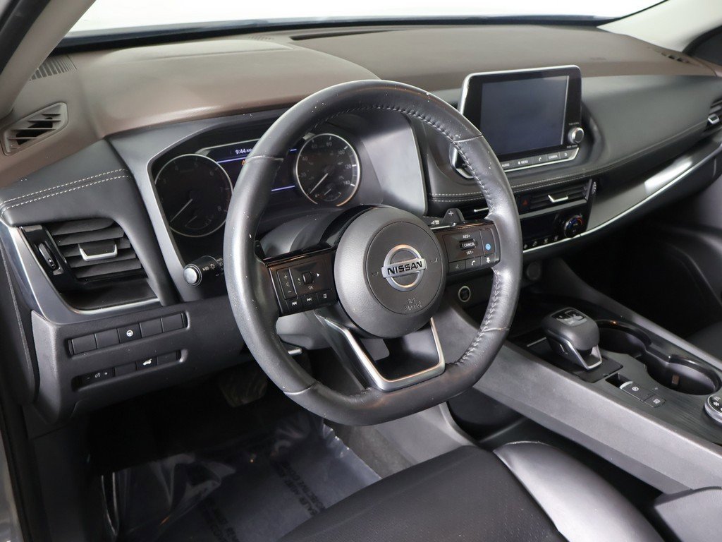 Used 2021 Nissan Rogue SV w/ Premium Package image 27