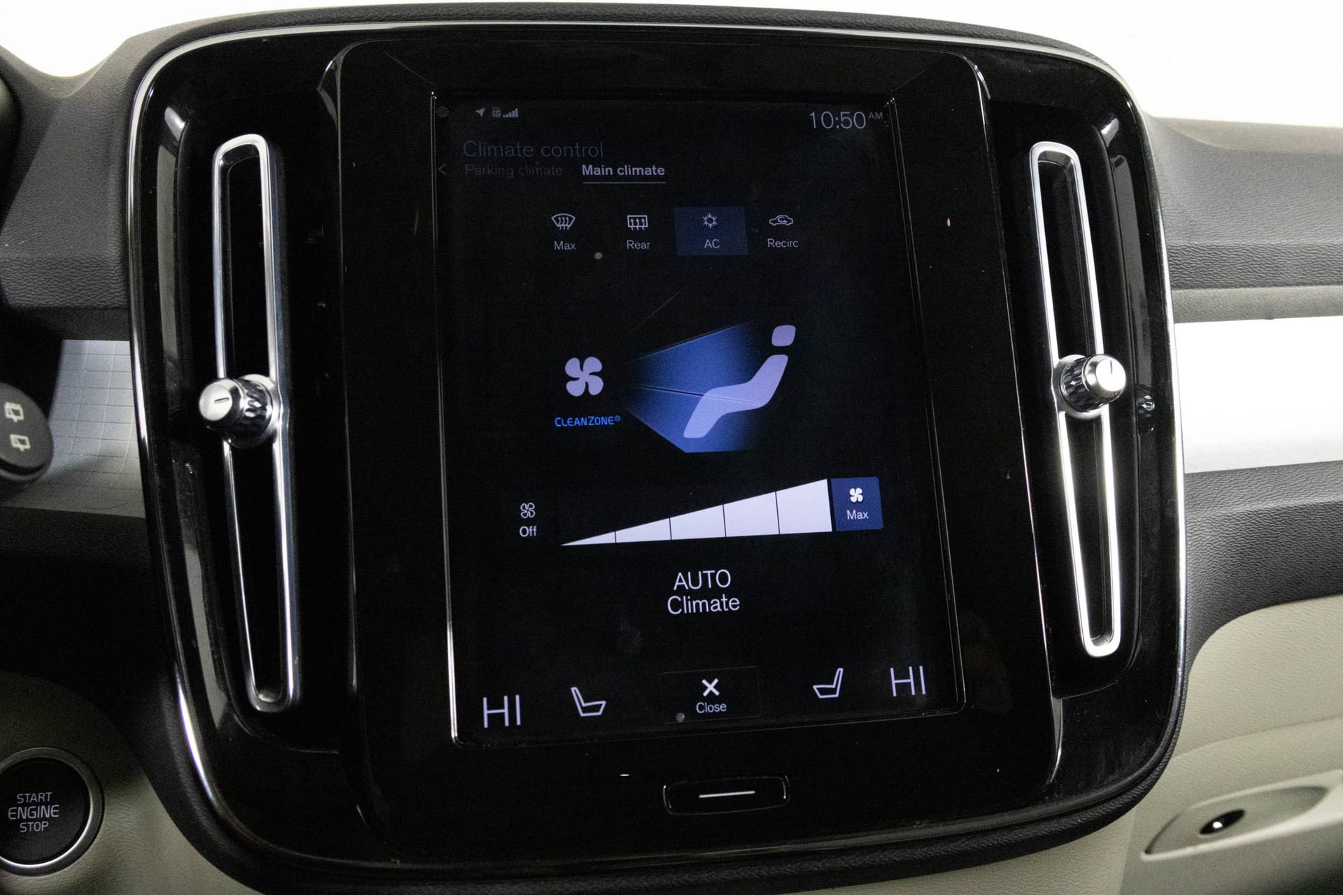 Used 2021 Volvo XC40 T5 Momentum w/ Protection Package Premier image 24