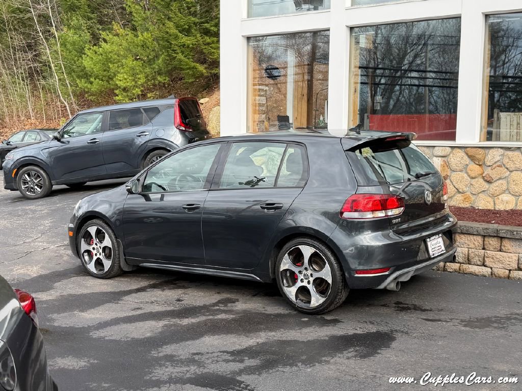 Used 2012 Volkswagen Golf 4-Door image 3