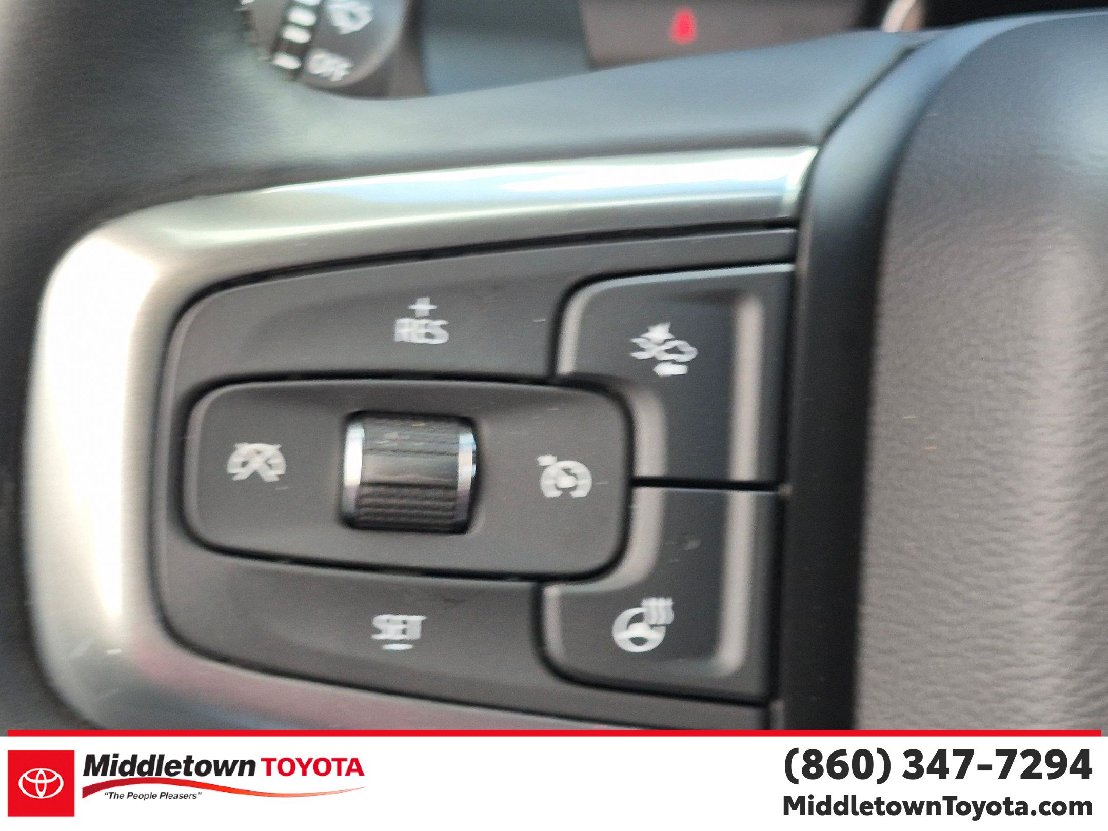Used 2025 Chevrolet Silverado 1500 LT Trail Boss w/ LT Trail Boss Premium Package AWD/4WD image 19