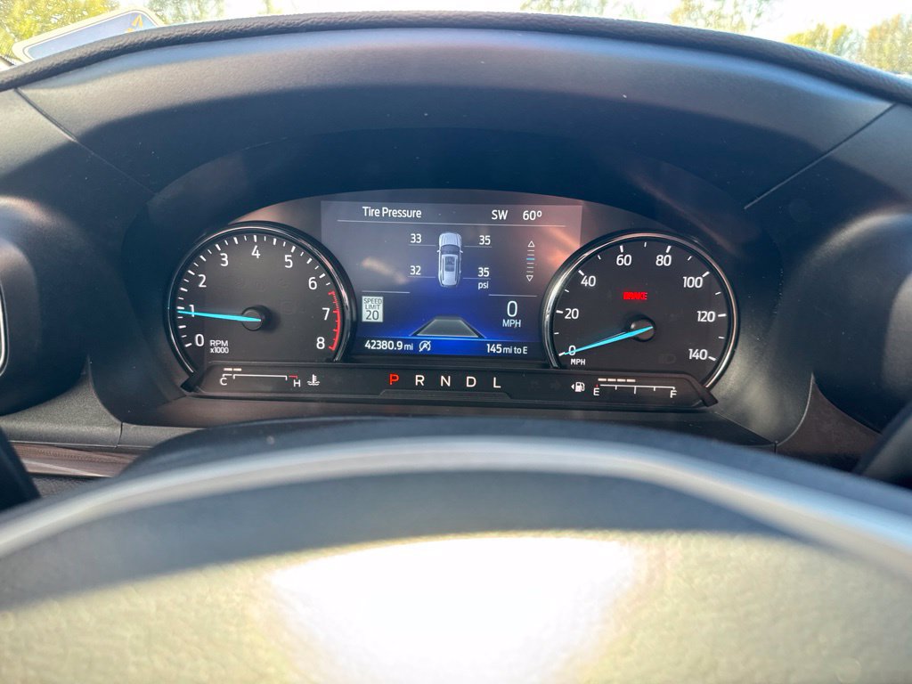 Certified 2023 Ford Explorer Limited w/ Limited Technology Package AWD/4WD image 17