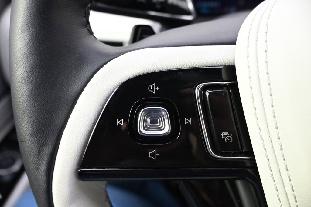 New 2026 Lincoln Aviator Black Label w/ Jet Appearance Package image 35