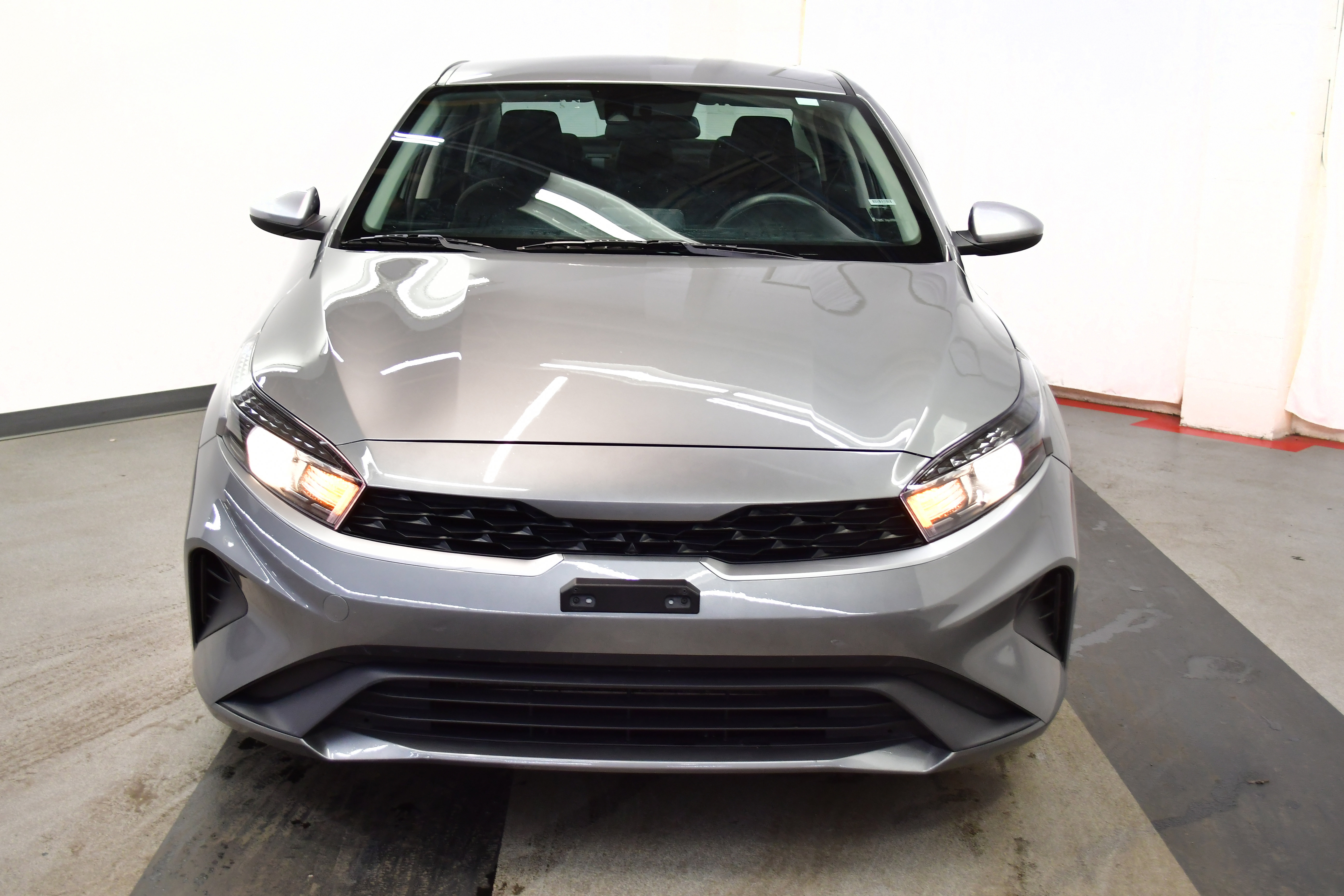 Used 2023 Kia Forte LXS image 5