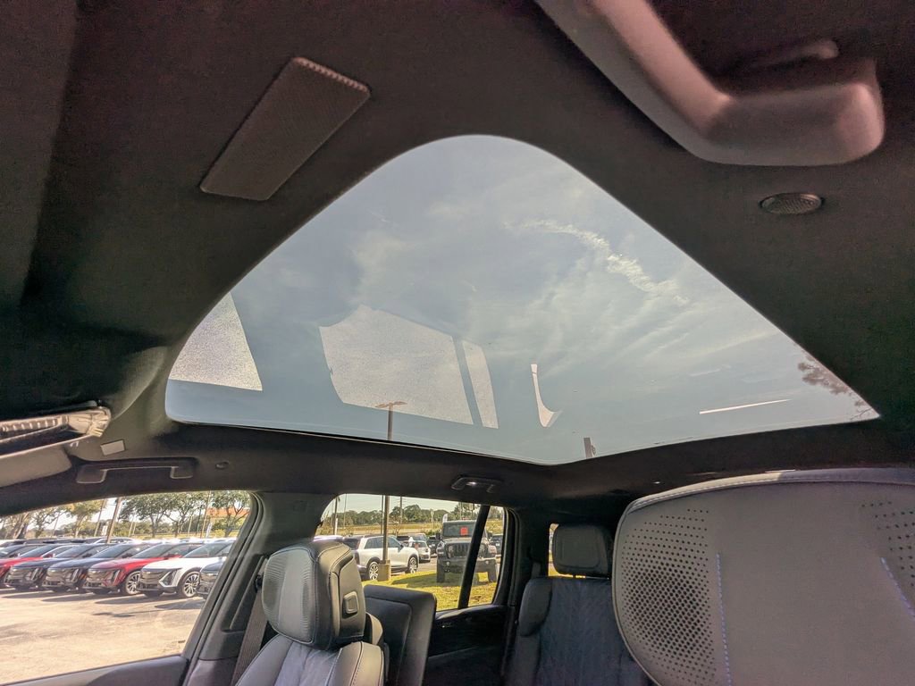 New 2025 Cadillac Escalade IQ Sport 1 w/ LPO, ONYX Package image 25