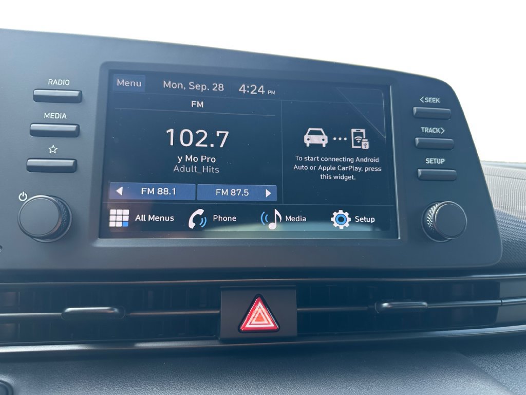 New 2026 Hyundai Elantra SEL Sport FWD image 15