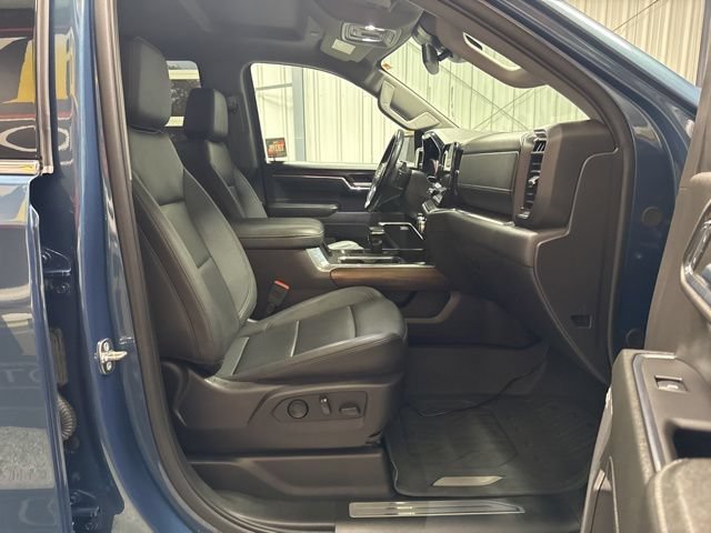 Used 2024 GMC Sierra 1500 SLT w/ SLT Premium Plus Package AWD/4WD image 26