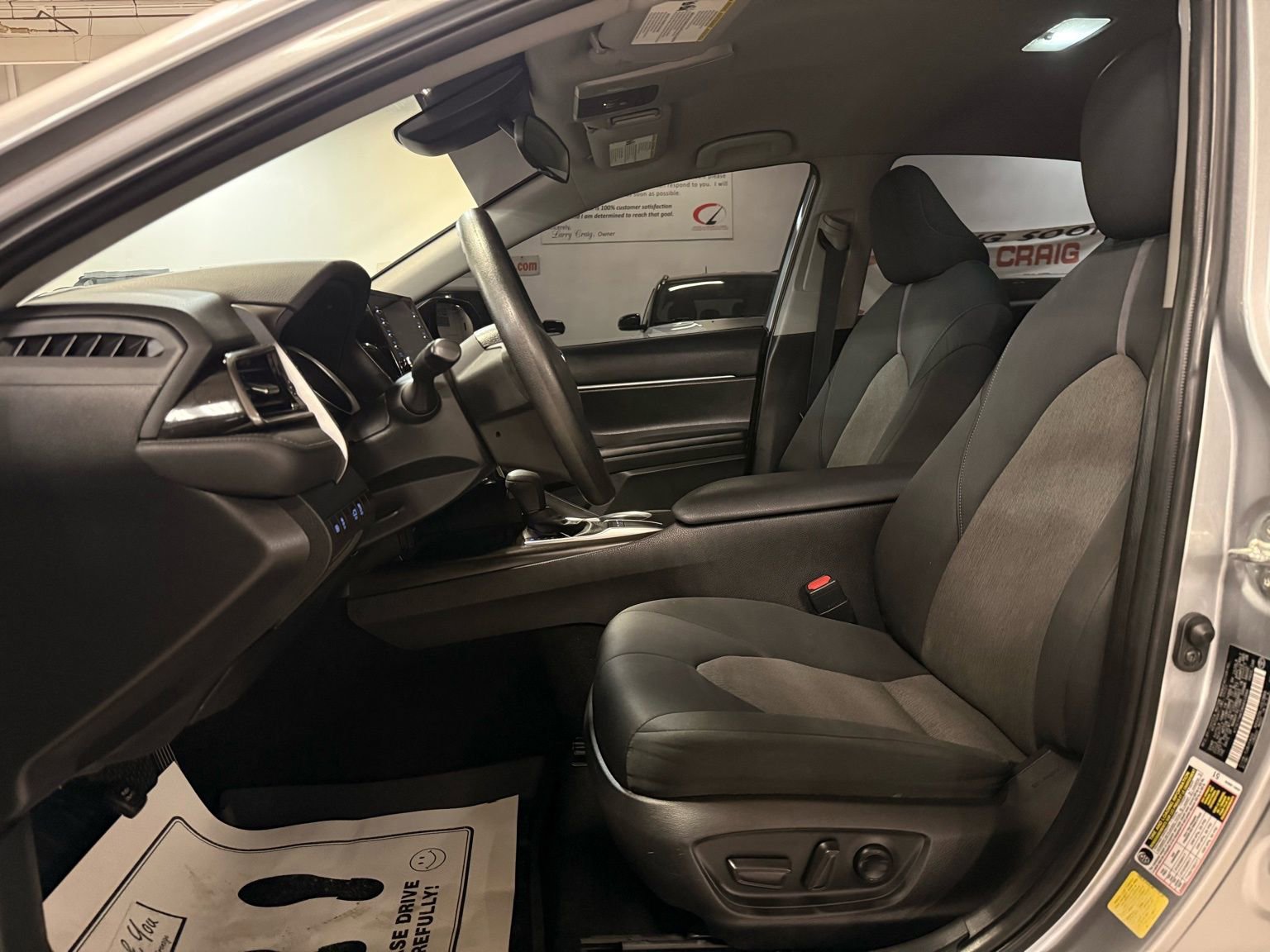 Used 2022 Toyota Camry LE image 32