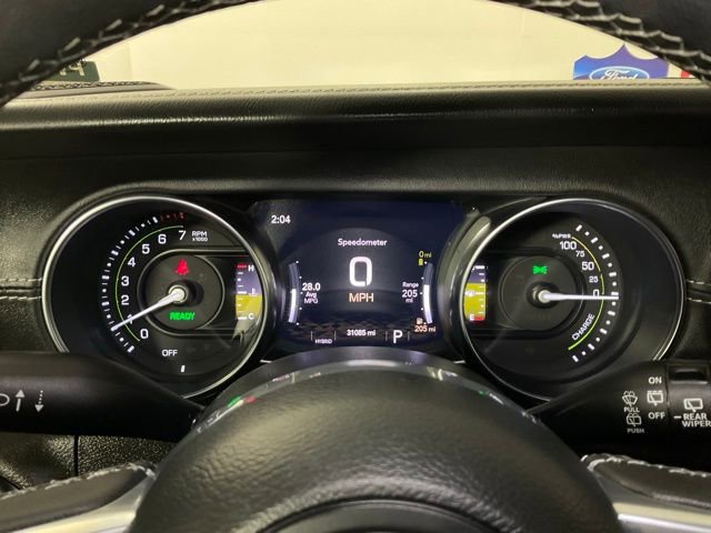 Used 2023 Jeep Wrangler Unlimited Sahara image 24