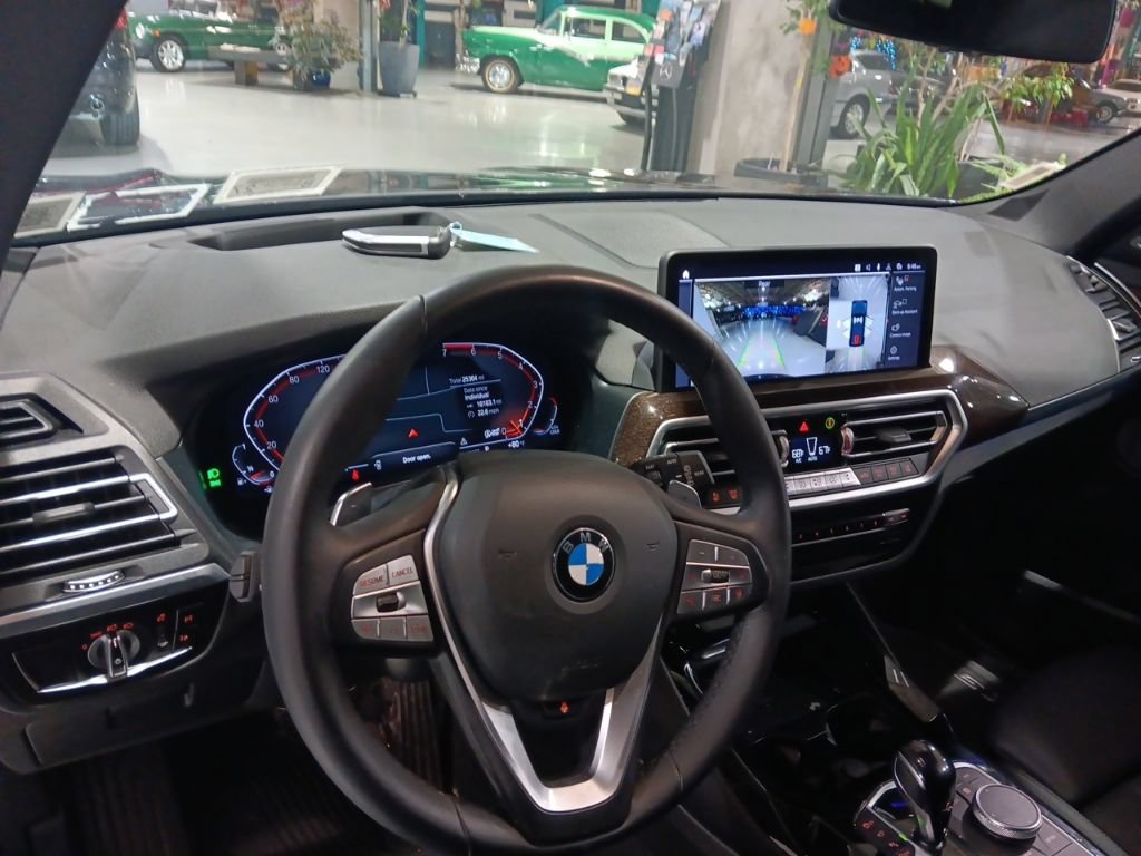 Used 2023 BMW X3 xDrive30i w/ Premium Package AWD/4WD image 5