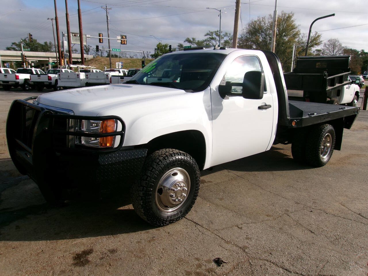 Used 2008 GMC Sierra 3500 W/T w/ Work Truck Preferred Package AWD/4WD image 8